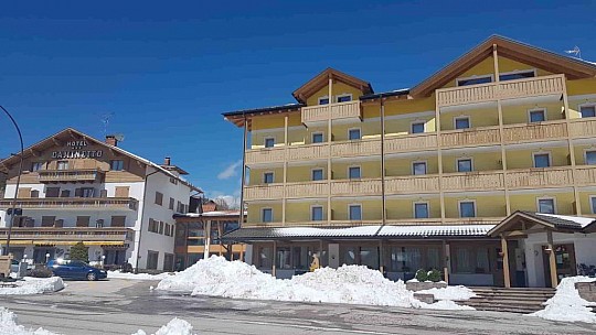 Hotel CAMINETTO MOUNTAIN RESORT (2)
