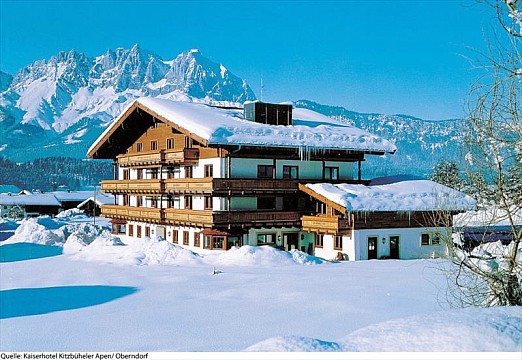 Hotel Kitzbühler Alpen v Oberndorfu - u lanovky